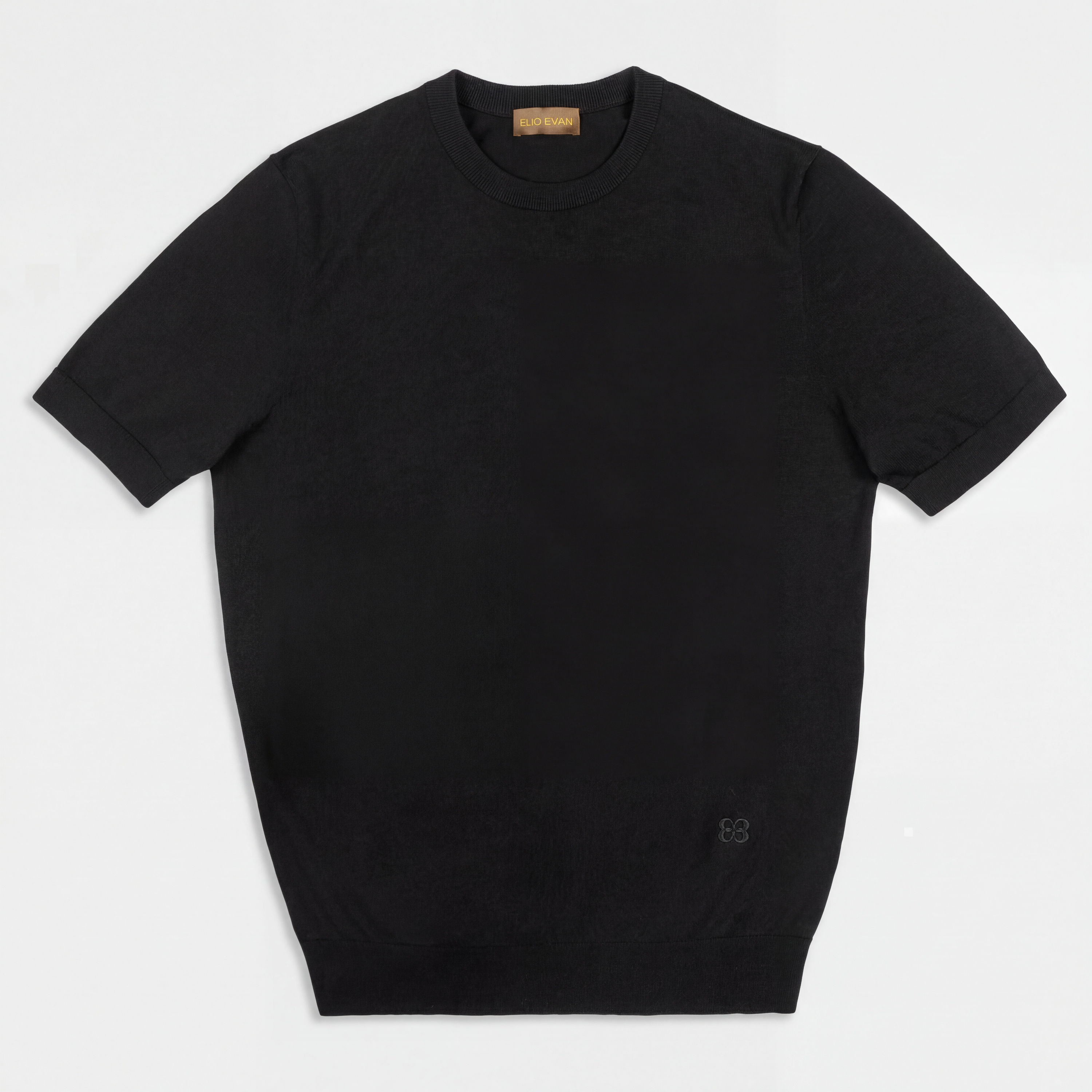 Pull noir col rond ajusté