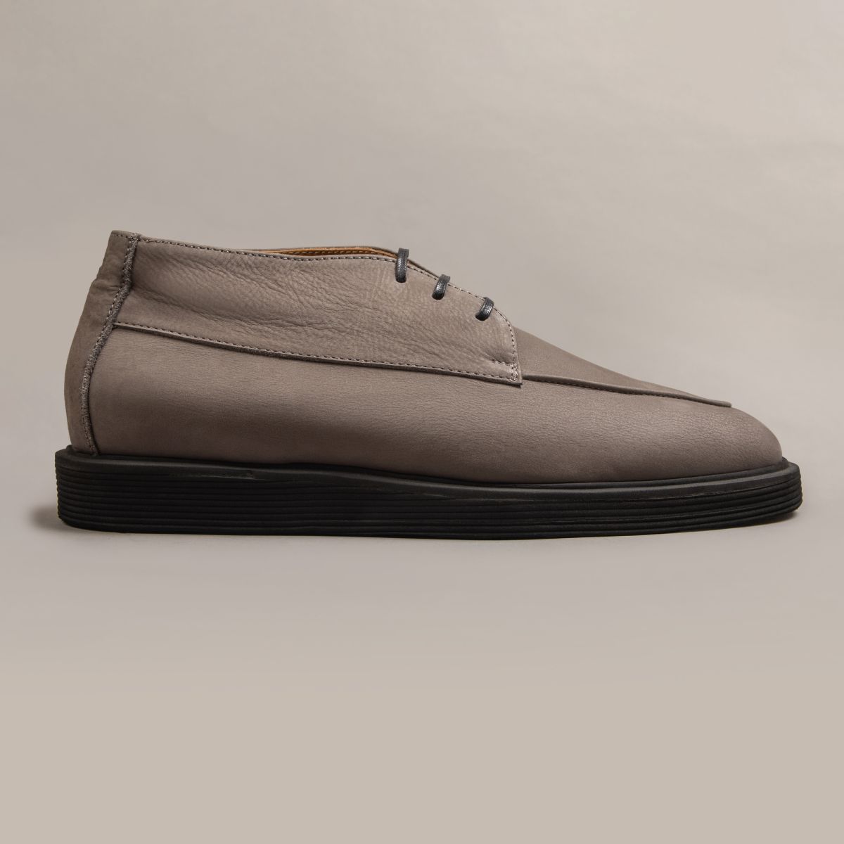 Greige leren laarzen — Vibram-zool