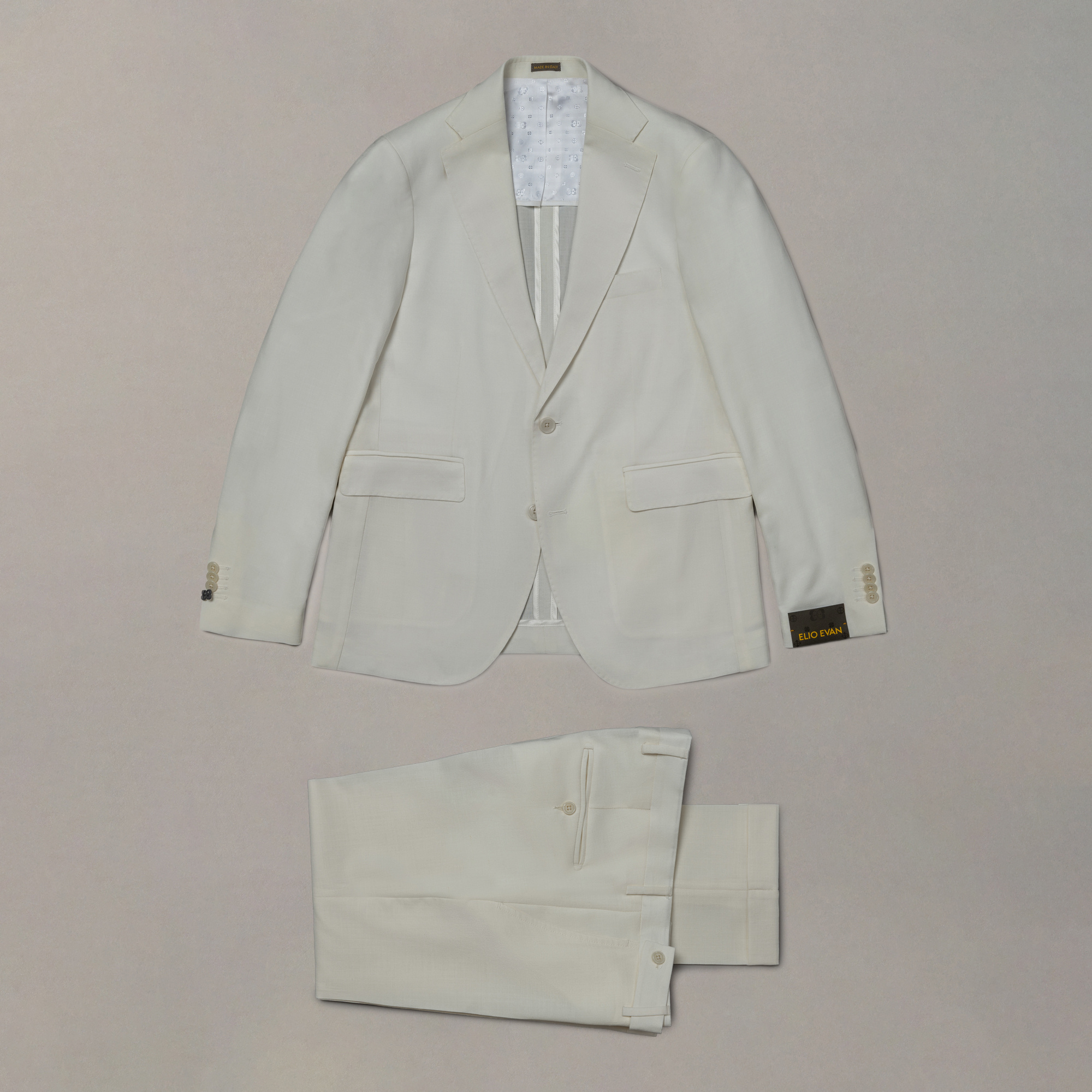 White Wool Blend Suit — Natural Shoulder